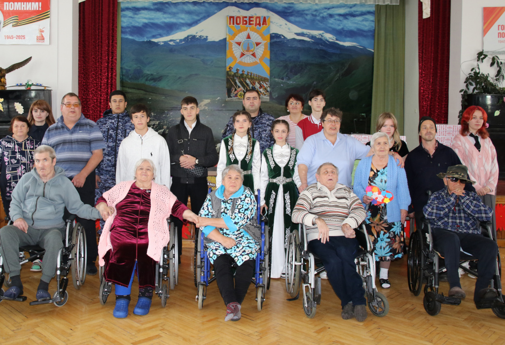 01 (2).jpg 01 (2).jpg