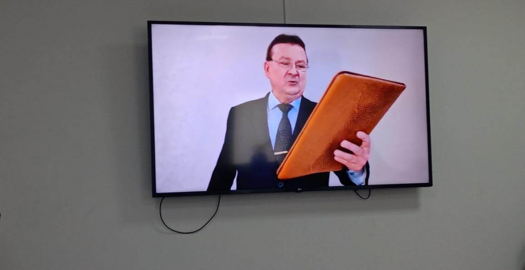 1000479766.jpg 1000479766.jpg