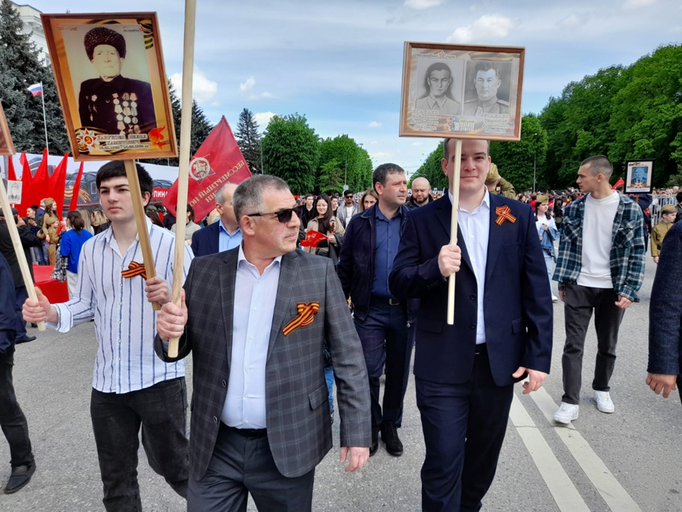 Бессмертный полк в прохладном