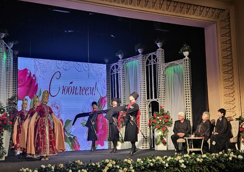 photo_5312094854428955557_y.jpeg photo_5312094854428955557_y.jpeg