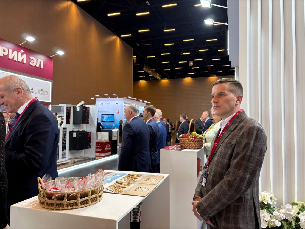 photo_2025-10-10_18-25-35.jpg photo_2025-10-10_18-25-35.jpg