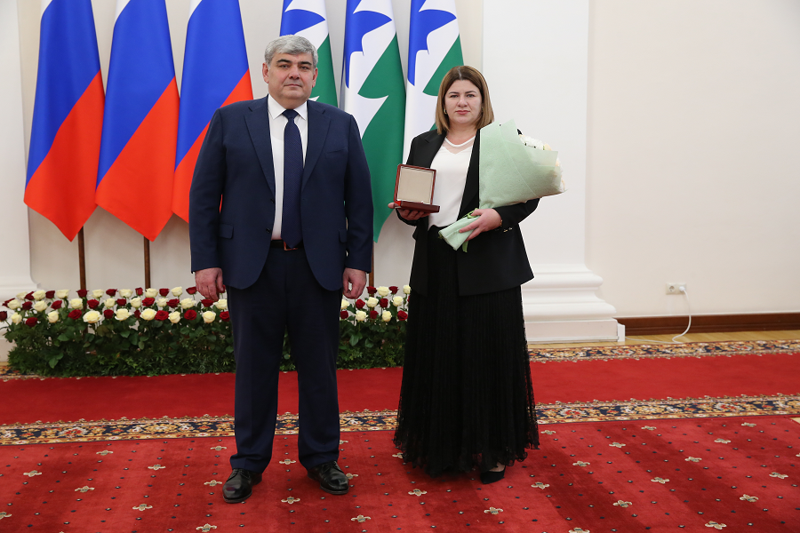 AA2W9240.png AA2W9240.png