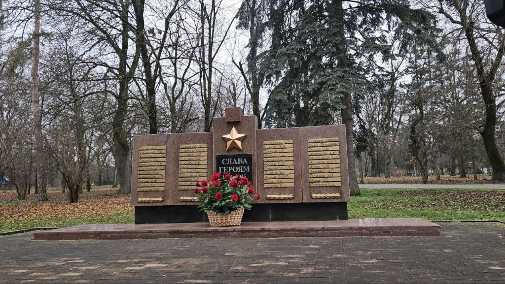 photo_5312032633237737832_y.jpeg photo_5312032633237737832_y.jpeg