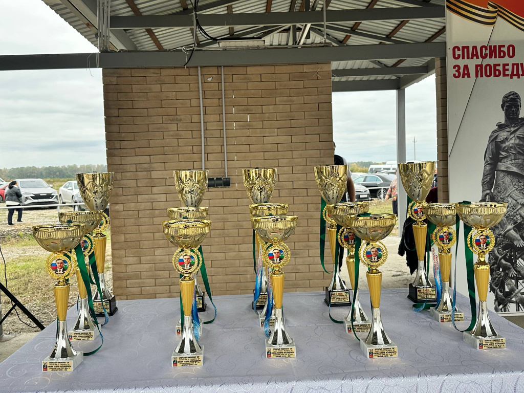 photo_5429235968549980808_w.jpg photo_5429235968549980808_w.jpg