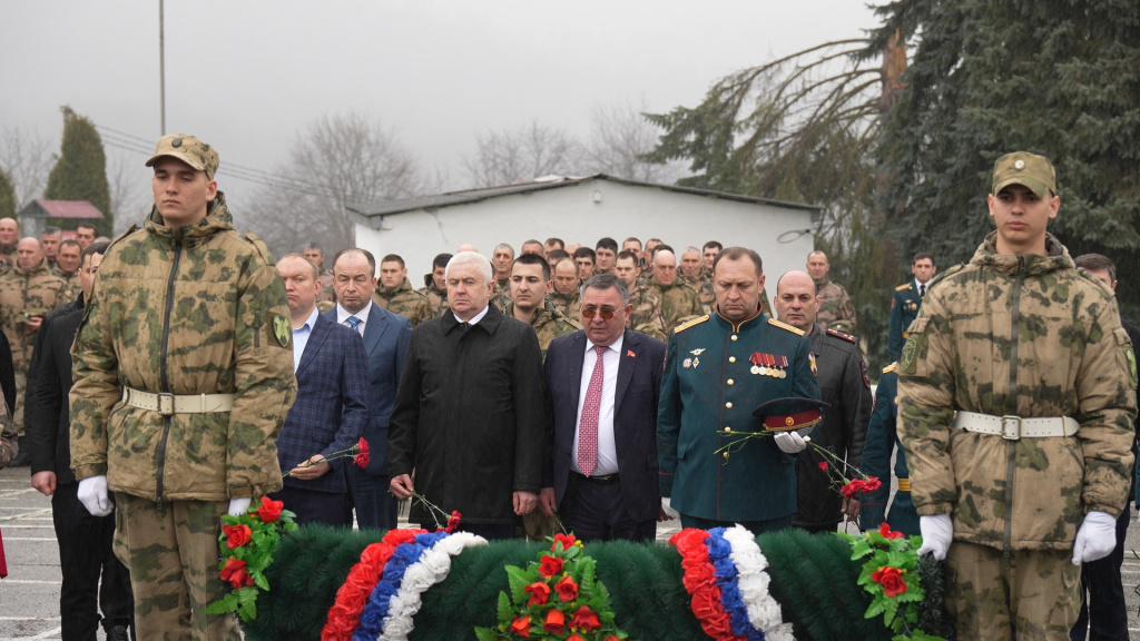 Timeline 1_00_22_10_42.jpg Timeline 1_00_22_10_42.jpg