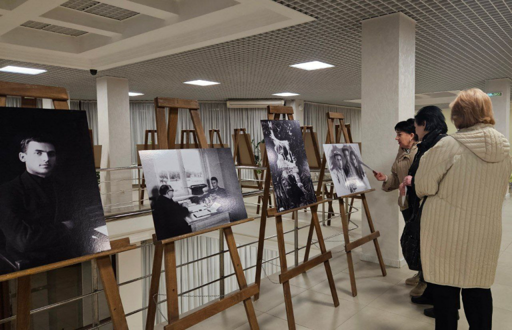 photo_5343849244160363515_y.jpeg photo_5343849244160363515_y.jpeg