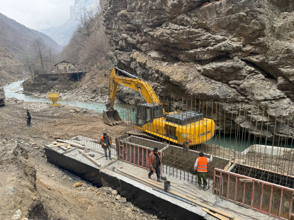 IMG_1561.jpg IMG_1561.jpg