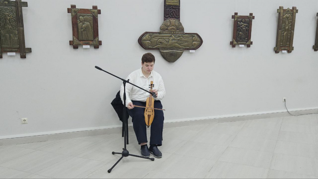 photo_5292128801305333078_y.jpeg photo_5292128801305333078_y.jpeg