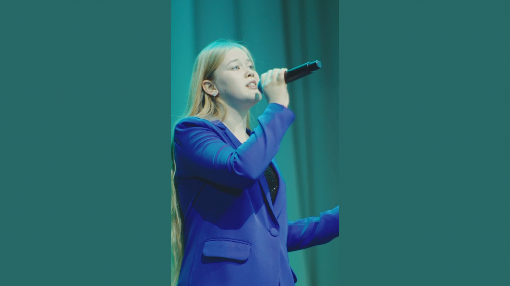 1000465982_16x9.png 1000465982_16x9.png