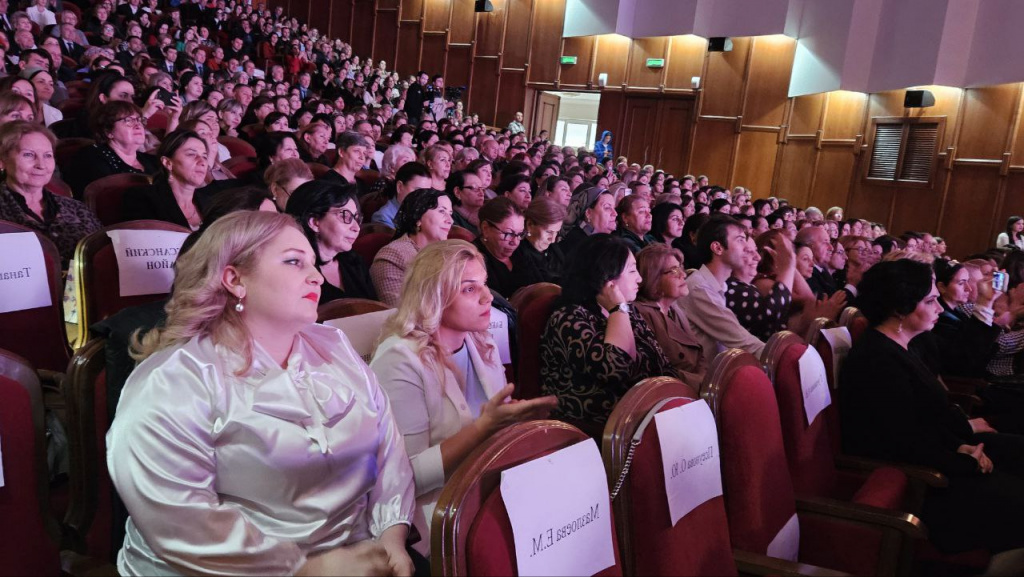 photo_5415622120517530813_y.jpg photo_5415622120517530813_y.jpg