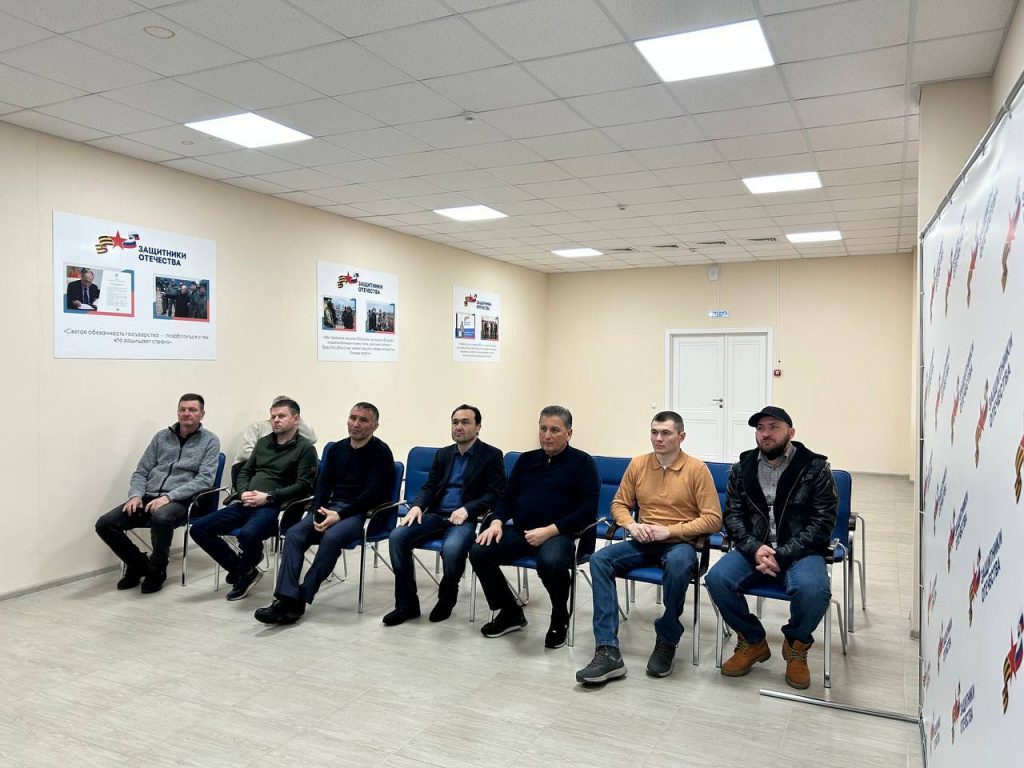 1000461329.jpg 1000461329.jpg