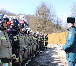 В Кабардино-Балкарии продолжаются командно-штабные учения МЧС