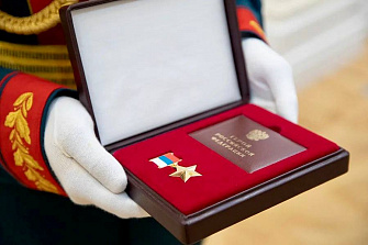 Поздравление Главы КБР Казбека Кокова с Днем Героев Отечества