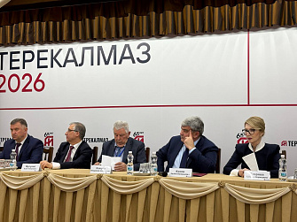 Казбек Коков поздравил завод «Терекалмаз» с 65-летием