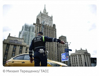 В Госдуме выступили против идеи повысить штрафы объезжающим пробки по обочинам ﻿ ﻿