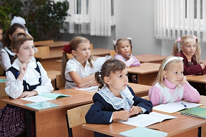 Владимир Путин подписал закон о единых образовательных программах в школах