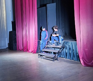 Трагедия, которую нельзя забыть: спектакль «Один шаг»