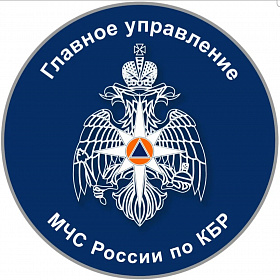 Спасатели МЧС России эвакуировали с Эльбруса тело альпиниста из Малайзии