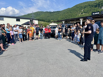 Участники фестиваля «Зори Кавказа» поддержали идею безопасности на дороге