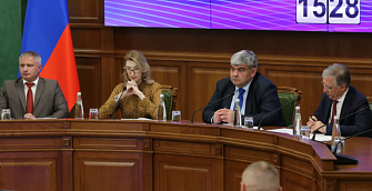 Казбек Коков провел заседание АНК республики