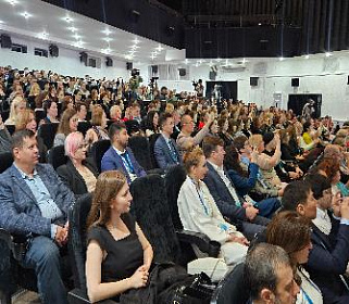 В поликлиниках внедряют искусственный интеллект для борьбы с очередями