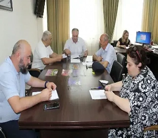 В КБР определены обладатели разрешений на добычу тура