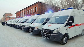 В регионы поставят около 2 тысяч машин скорой помощи