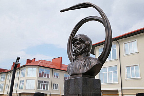 В Баксане открыли памятник  Юрию Гагарину