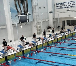 Сборная КБР завоевала 13 медалей на чемпионате и первенстве ЮФО и СКФО по плаванию